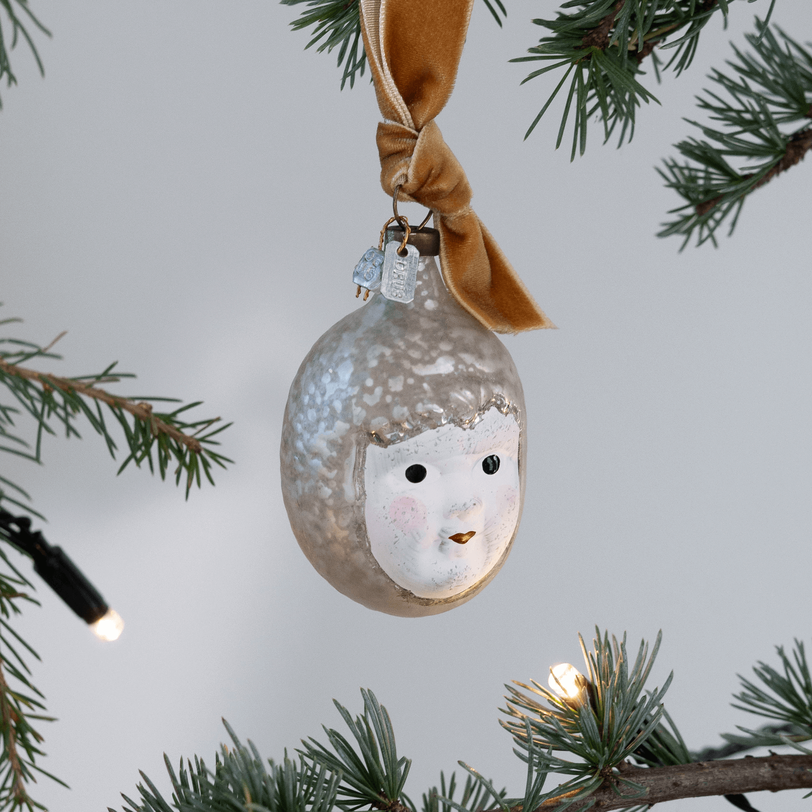 K&Co - Old Christmas ornament of angel hair and small glossy