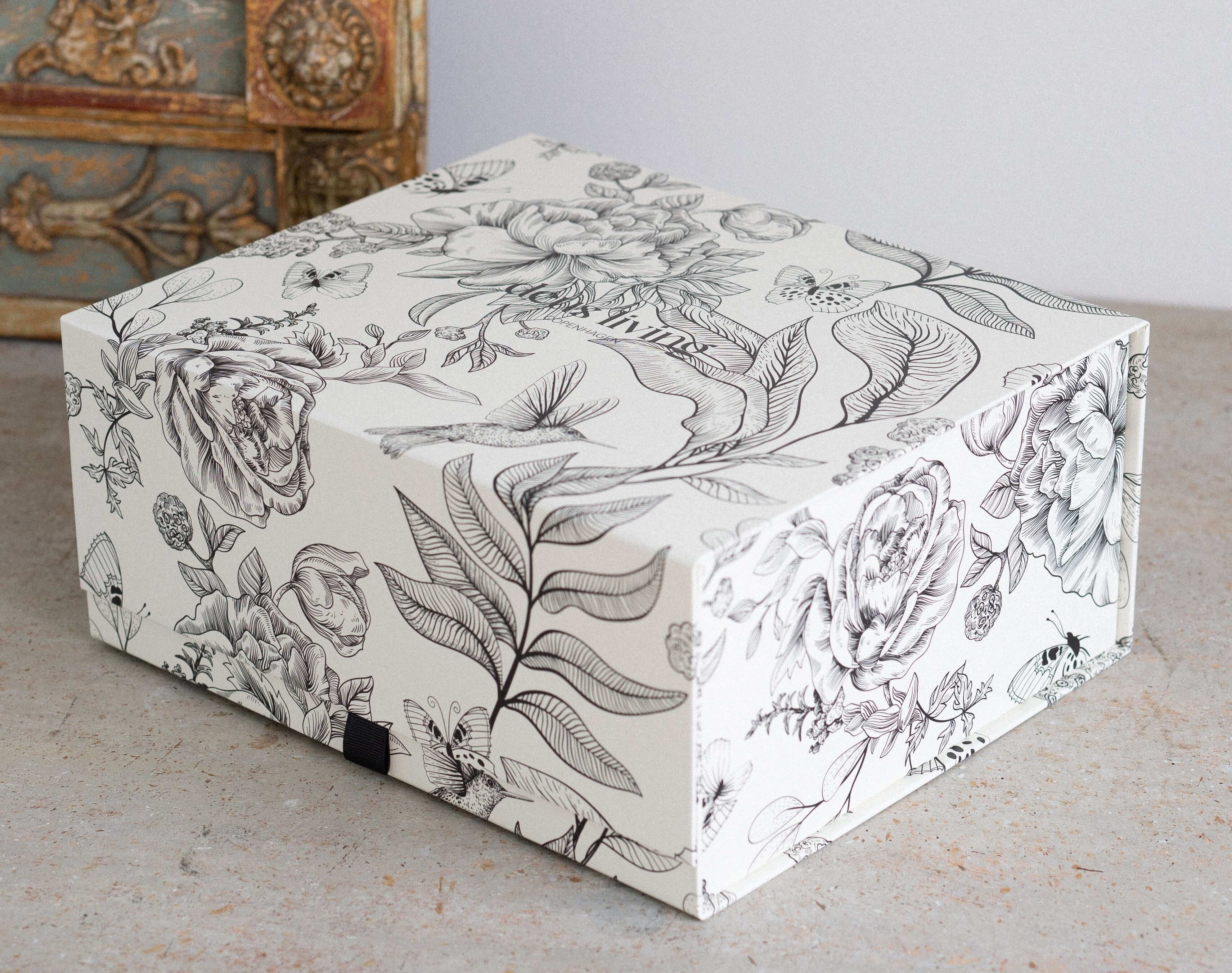 Snowlit Heritage Classic Collection | Christmas Ornaments